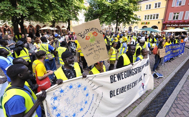 Der Protestmarsch der &#8222;sans papi...l nach Straburg fhrte ber Freiburg.  | Foto: Fotos: Michael Bamberger