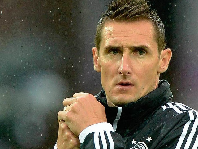 Miroslav Klose kommt wohl gegen die Hellenen zum Einsatz.  | Foto: dapd