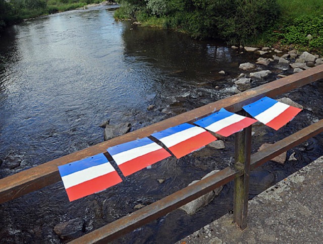 Ein Stck Frankreich? Die Wiesebrcke bei Maulburg sucht ihren  Besitzer.   | Foto: Robert Bergmann