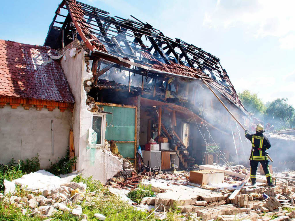 Mann stirbt bei Explosion eines Wohnhauses Panorama Badische Zeitung