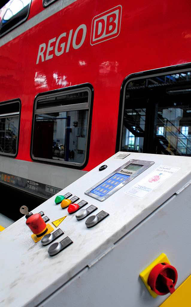 Tag der offenen Tr im DB-Regio Werk Freiburg anlsslich des Jubilumstags zum 125.Geburtstag der Hllentalbahn