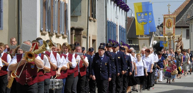 Forchheim. Der Prozessionszug in der Herrenstrae.  | Foto: Roland Vitt