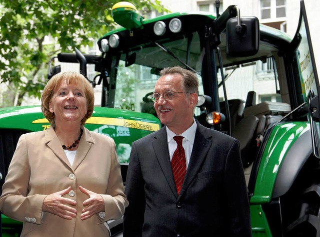 Gerd Sonnleitner an der Seite von Ange... Amt, der Bauernverbandschef tritt ab.  | Foto: dapd