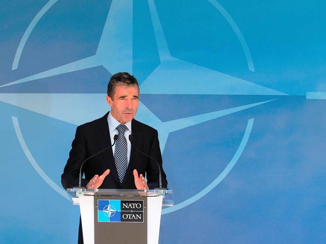 Nato-Generalsekretr Anders Fogh Rasmu...die Haltung des Bndnisses zu Syrien.   | Foto: dpa