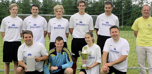 SVB-Vorsitzender Stefan Hess (rechts) ...von der Rheinseite aus dem Unterdorf.   | Foto: BZ