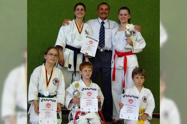 Erfolgreiche Karatekas aus Breisach