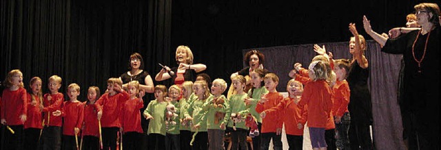 Theaterauffhrung des Kindergartens Ma...uell am Freitag im Endinger Brgerhaus  | Foto: BZ