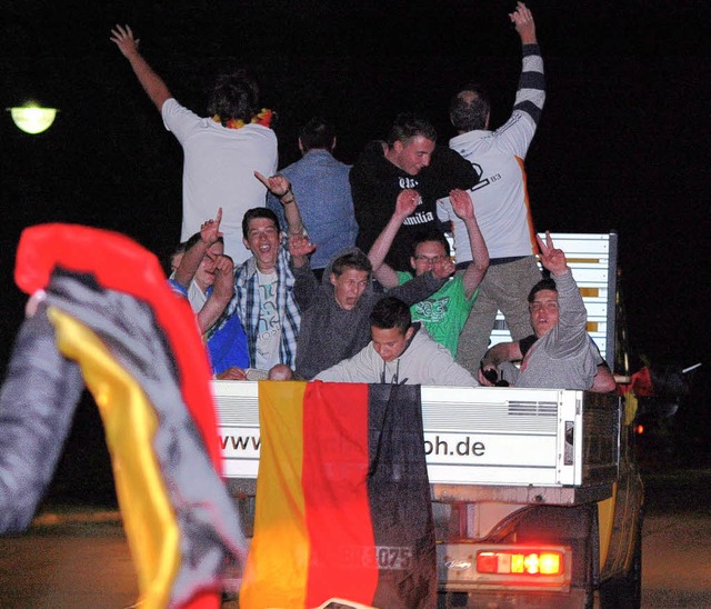 Wenn heute Abend Deutschland bei der E... sich aus Autofenstern hngen stoppen.  | Foto: Kamera24