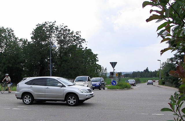 868000 Euro wrde die Umwandlung der L...n in einen Kreisverkehrsplatz kosten.   | Foto: ines Bode