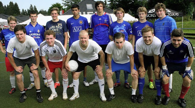 Das Team &#8222;Irland&#8220; mit Joel...interzarten) im Finale mit 3:1 Toren.   | Foto: Dieter Maurer