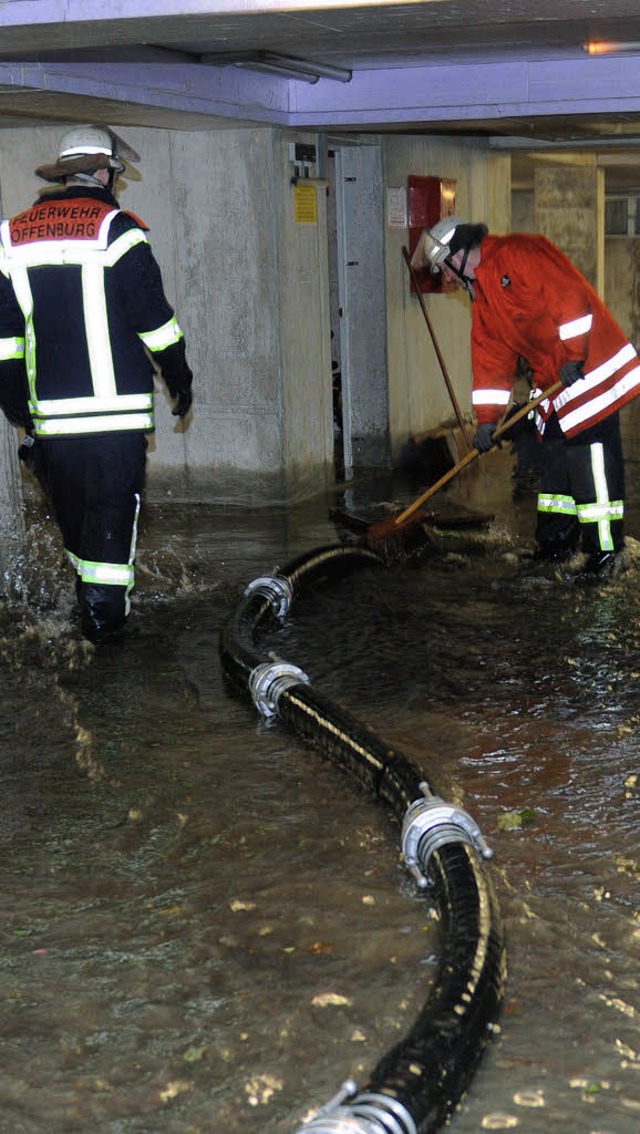 In Offenburg mussten in der Nacht zum ...he konnte noch nichts gesagt werden.   | Foto: dpa