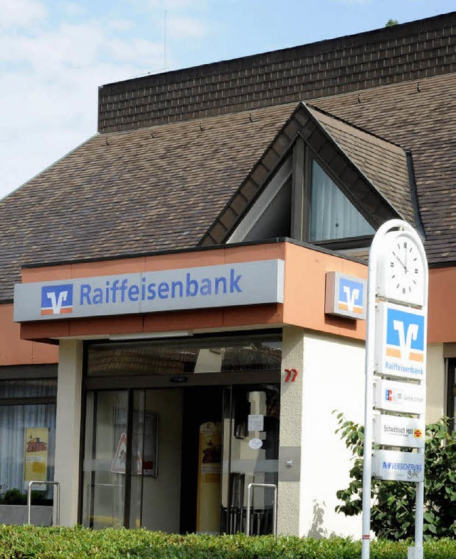 Als kleine Bank ist die Raiffeisenbank...dern die Jahresbilanz  2011 vorgelegt.  | Foto: Markus Zimmermann, Markus Zimmermann
