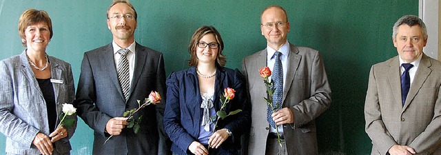 Bildungspartner: Evelyn Pfndler (IHK)...d Dr. Martin Haas (Kant, von links).    | Foto: Frey