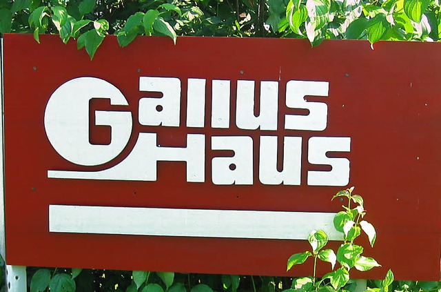 Ein Bild aus alten Zeiten: Das Namensschild am Gallushaus wird neu gestaltet.   | Foto: BZ-Archiv/Gallien