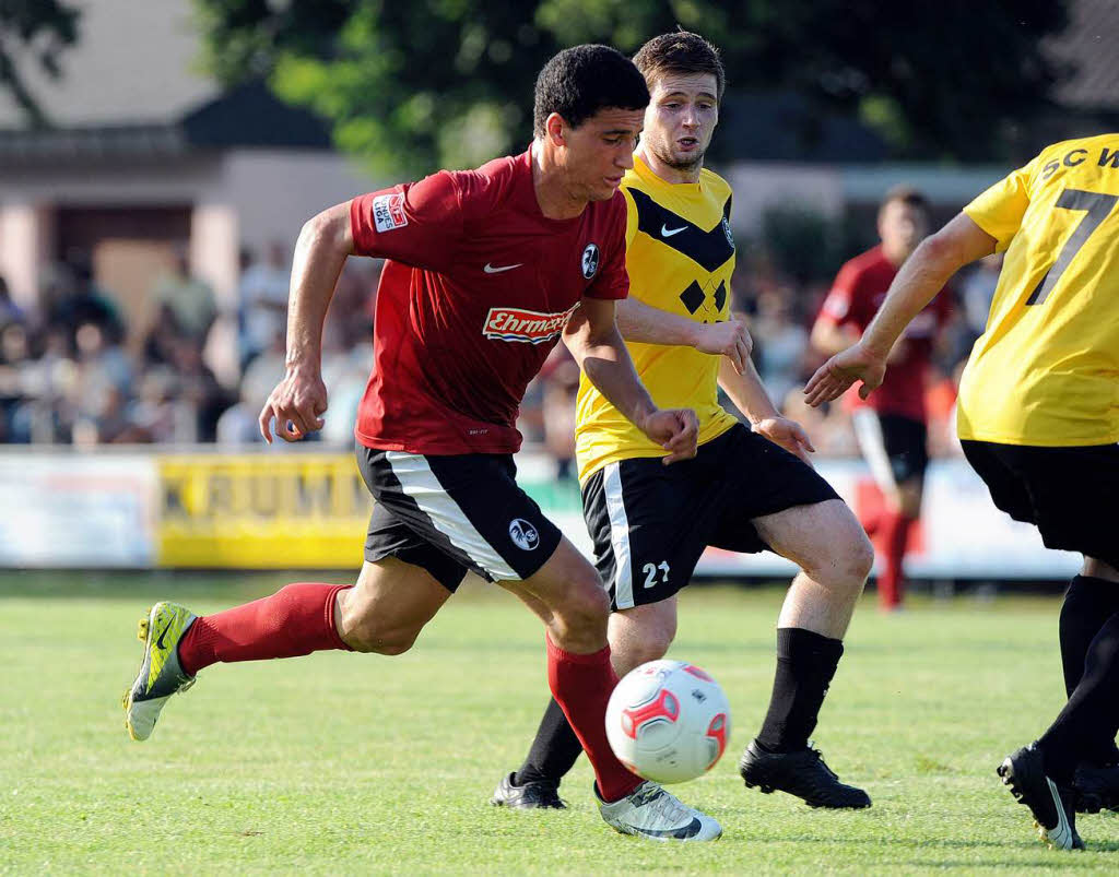 Der SC Freiburg gewinnt das Testspiel beim Landesligisten SC Wyhl mit 6:1.