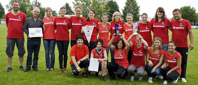 Die erfolgreiche Frauenfuballmannschaft des FC Weisweil.  | Foto: Ilona Hge