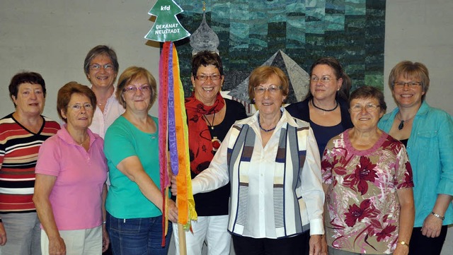 Der neue Vorstand der katholischen Fra...sler. Petra Gdel fehlt auf dem Bild.   | Foto: Privat