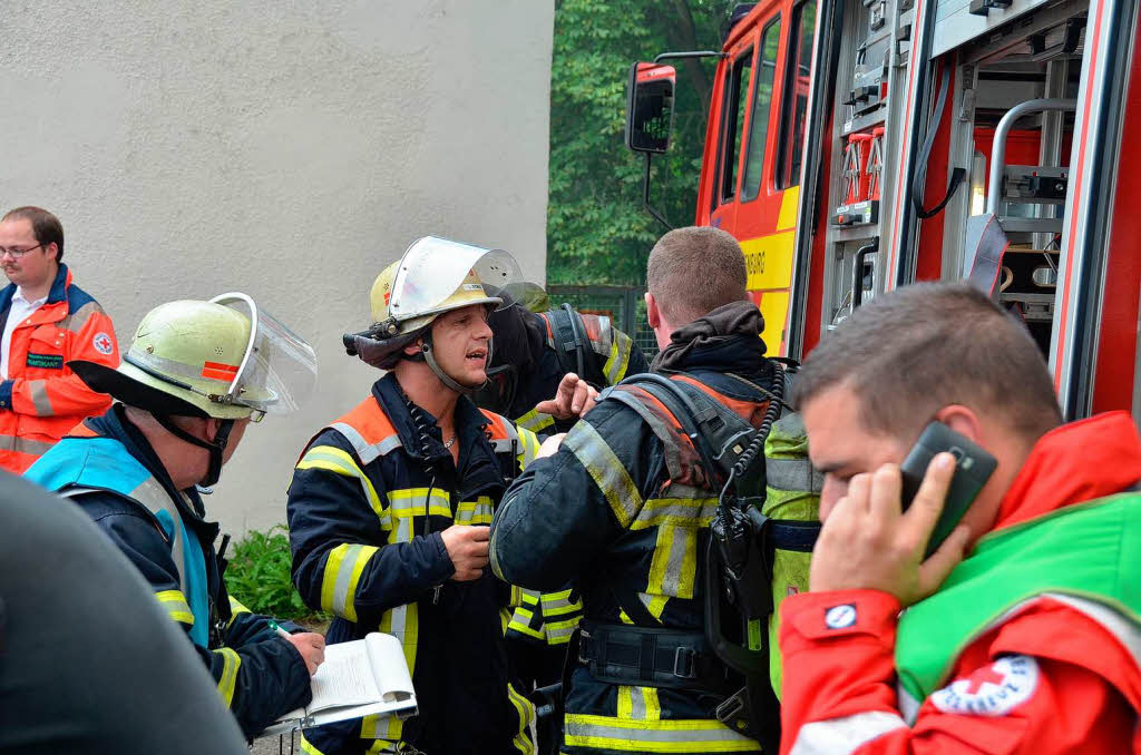 Grobrand in Offenburg – Dachstuhl der Villa Bauer in Flammen