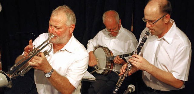 Die Lazy River Jazz Band mit Peter Got...(von links)  beim Jazztone-Sommerfest   | Foto: Thomas Loisl Mink