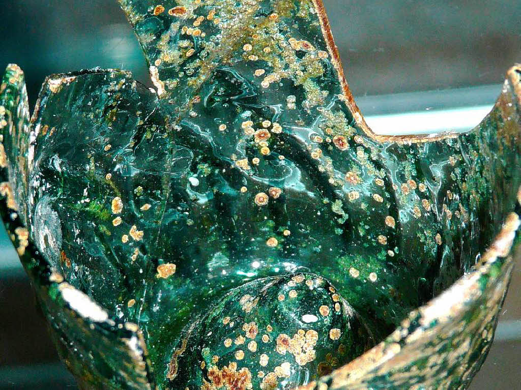 Glasgefäß: Ausstellungsort Rathaus Glasgefäß: Ausstellungsort Rathaus