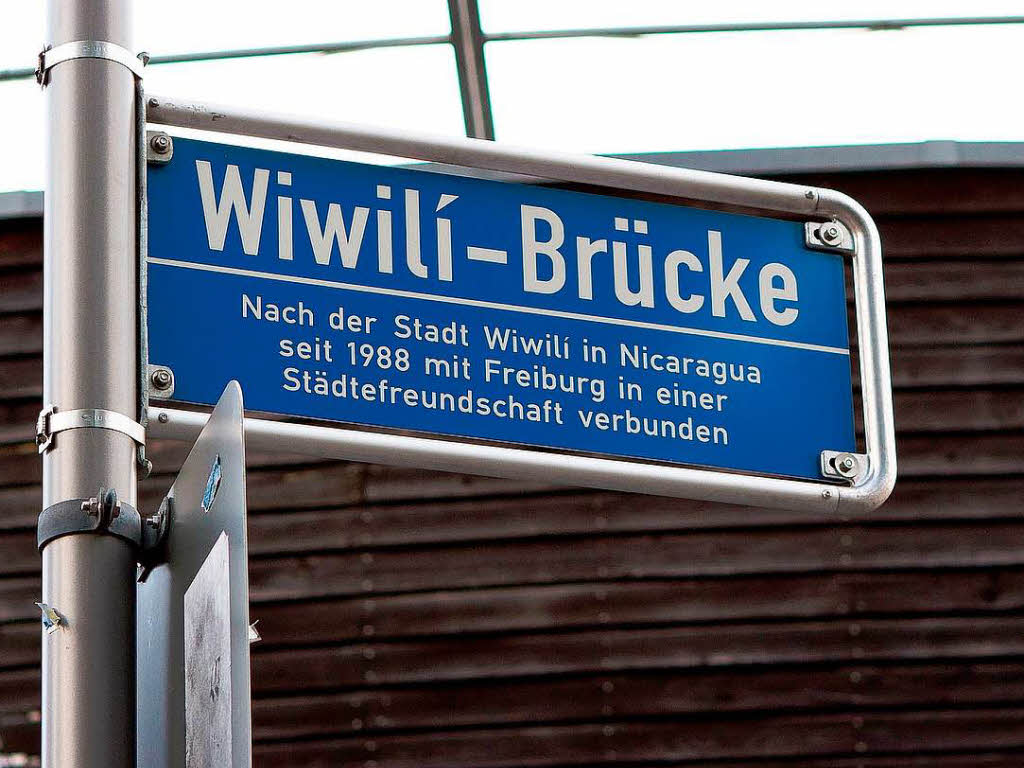 Die Wiwili-Brcke in Freiburg - ein Platz zum Verlieben.