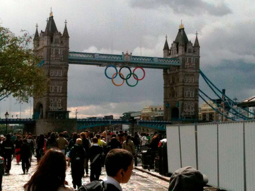 Dunkle Wolken ber London: Am 27. Juli beginnen die Olympischen Sommerspiele, die Stadt ist gerstet.