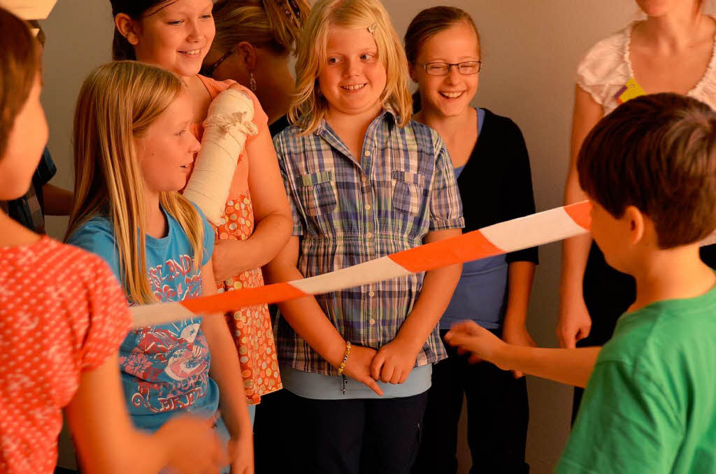 Viertklssler in der Ausstellung „Liebe deinen Nachbarn“ im Augustinermuseum. 