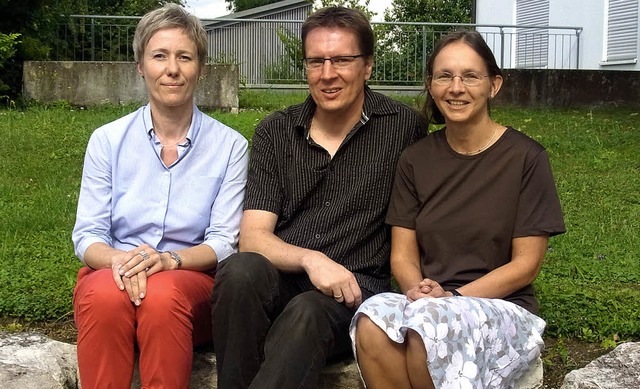 Christiane Kruse, Georg Klingele und U...e Elterngruppe auf die Beine gestellt.  | Foto: A. Huber