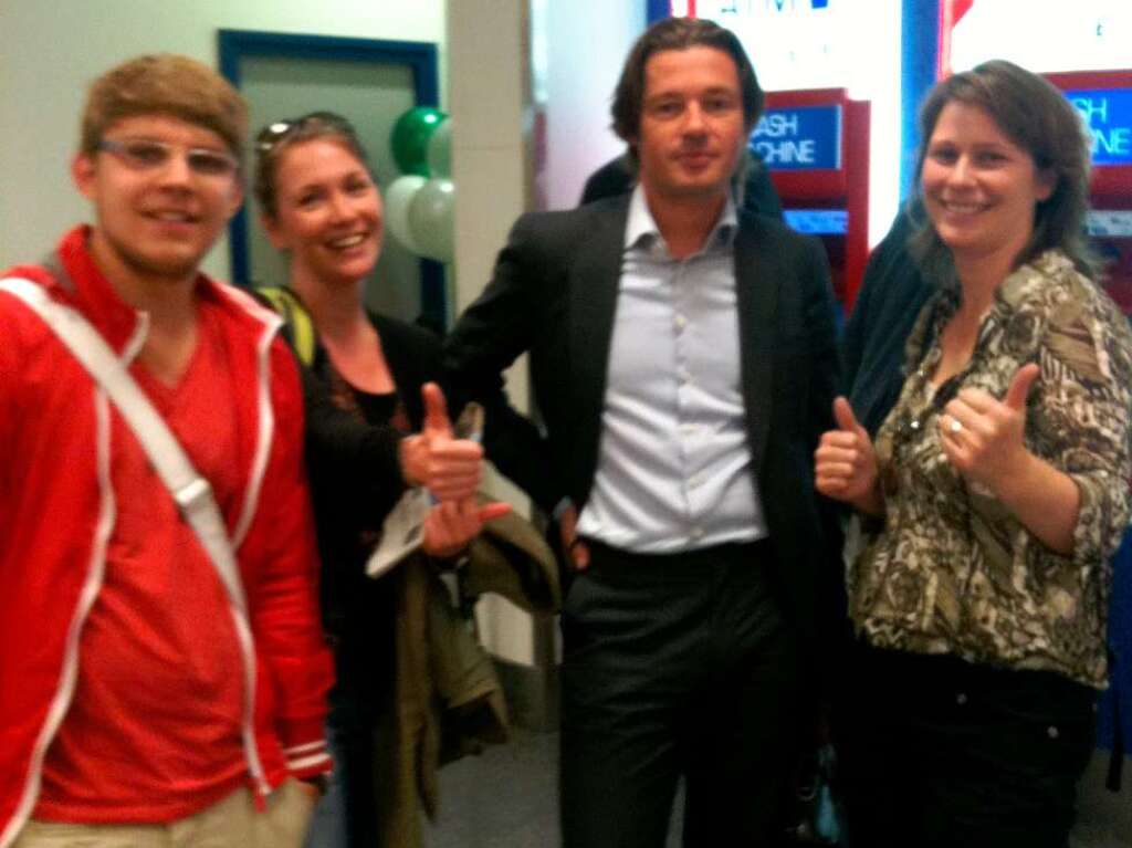 Unseren ersten Celebrity trafen wir am City Airport: Brad Pitt. Oder war er es doch nicht?
