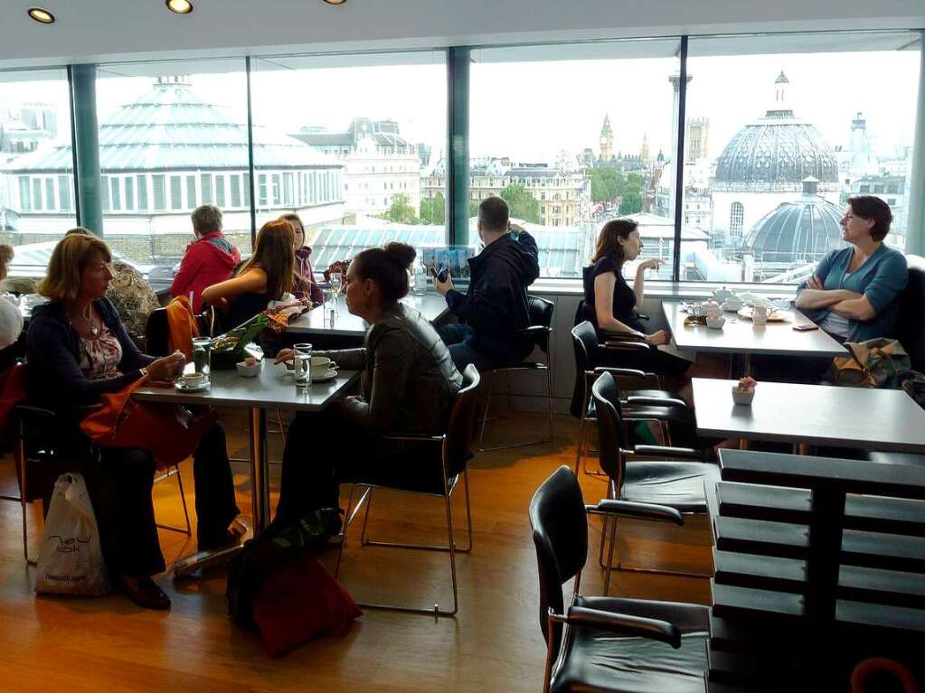 Fabulous: Der Ausblick aus dem Restaurant im 3. Stock der National Portrait Gallery  ist traumhaft.