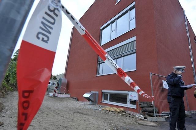 Experten entschärfen Blindgänger auf Freiburger Schulhof