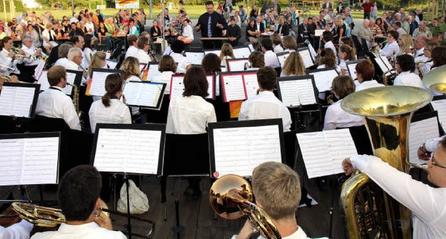 80 Musikerinnen und Musiker aus drei V...n &#8211; eine sehr gelungene Premiere  | Foto: Dagmar Barber