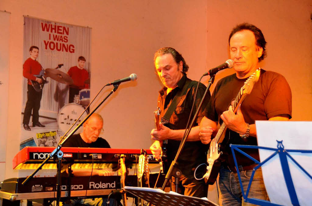 Bertram Birk, Peter Oehler und Jimmy Gottschalk (von links) heizen dem Publikum mit einem Beatles-Klassiker ein. 