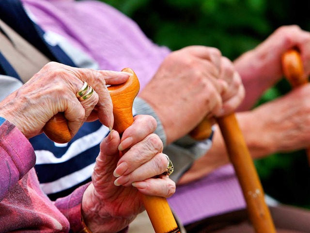 Weil es der Rentenversicherung derzeit... 2013 wohl weniger  einzahlen mssen.   | Foto: dpa