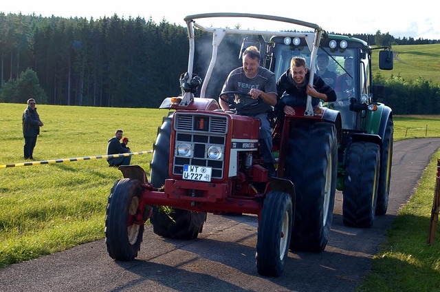 Harald Robold aus Bonndorf fuhr beim Traktorenziehen die Bestzeit.  | Foto: Daniele  Schle
