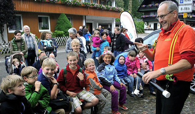 Begeisterung herrschte  bei den Kinder...e Kleinen in ihre Show miteinbezogen.   | Foto: Dieter Maurer
