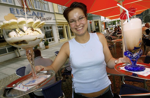 Ein ser Ferienjob: Bedienung im Eiscaf   | Foto: DAPD