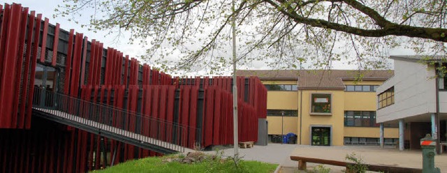 Neue (Werkreal-)Schule in fast neuem Gewand. Das Schulgebude in Freiamt.  | Foto: Pia Grttinger