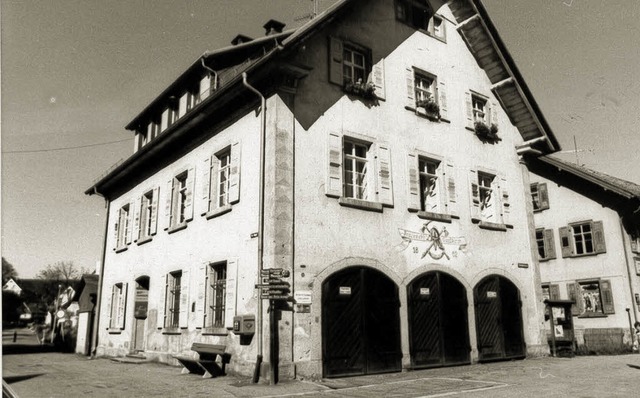 Das Feuerwehrgertehaus der Lenzkirche... Haus ein Uhrengeschft. Horst a. bss  | Foto: Horst A. Bss