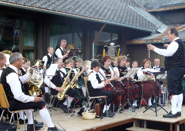 Schn war es im vergangenen Jahr, und ...est des Menzenschwander Musikvereins.   | Foto: privat