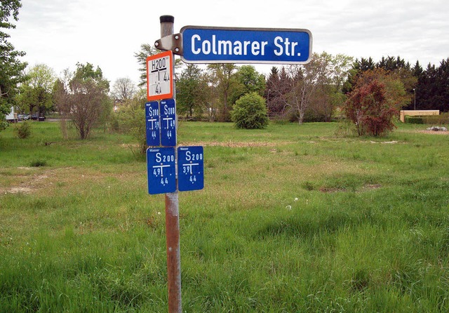 Im Gebiet Mittlerfeld will eine Baufir...rage ber die Colmarer Strae erfolgt.  | Foto: rhomas rhenisch