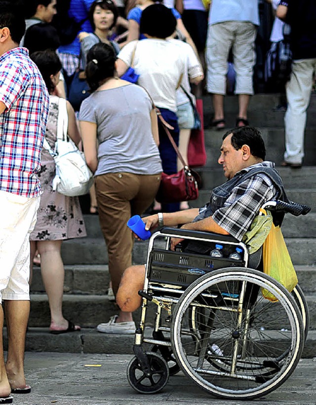 Die  Rezession verschrft die Armut:  ein Bettler in Barcelona   | Foto: DAPD