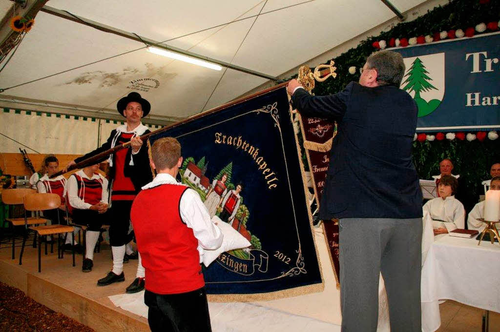 Impressionen vom Bezirksmusikfest mit Fahnenweihe der Trachtenkapelle Hartschwand-Rotzingen