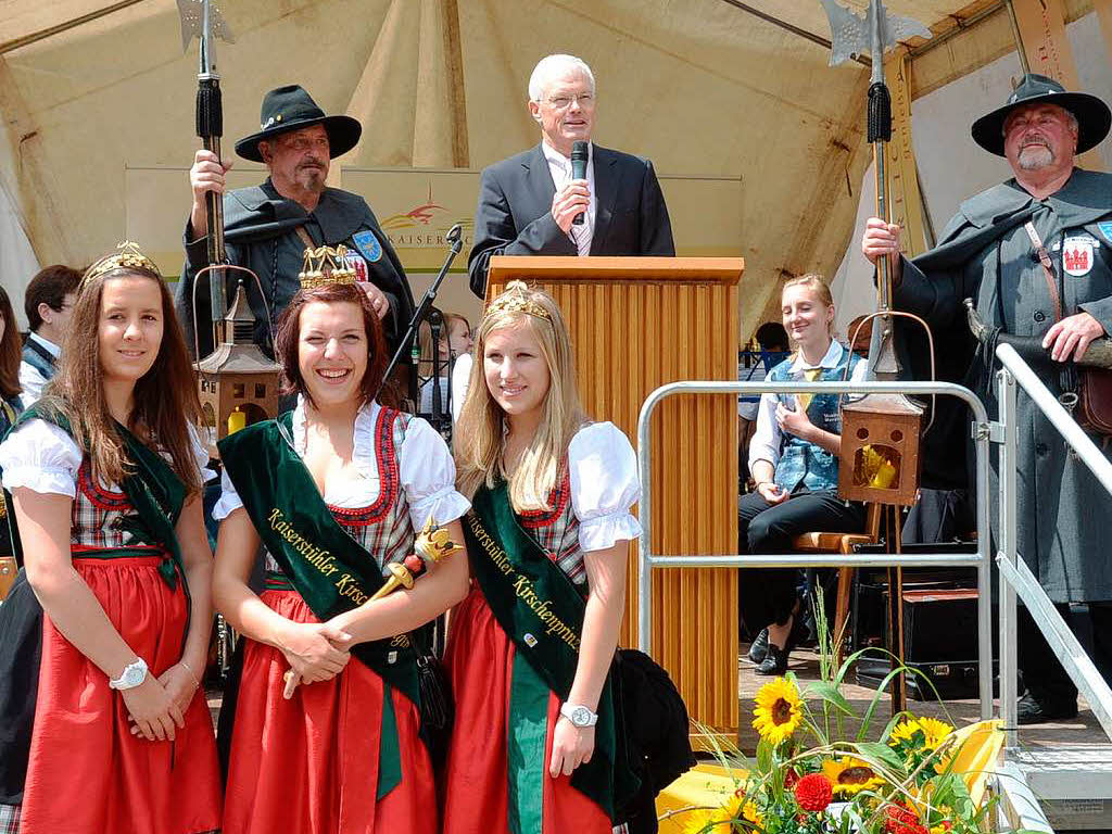 Ihnen zuliebe ging sogar die Sonne auf: die Kirschenhoheiten Laura Maier, Hannah Wagenmann und Franziska Sexauer (von links) Ihnen zuliebe ging sogar die Sonne auf: die Kirschenhoheiten Laura Maier, Hannah Wagenmann und Franziska Sexauer (von links)