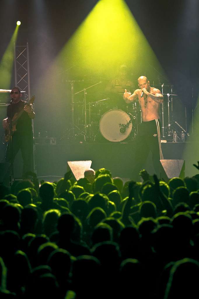 Das Duo Calle 13 und die spanischen Rockband Jarabe de Palo traten im Zirkuszelt auf dem Mundenhof auf.