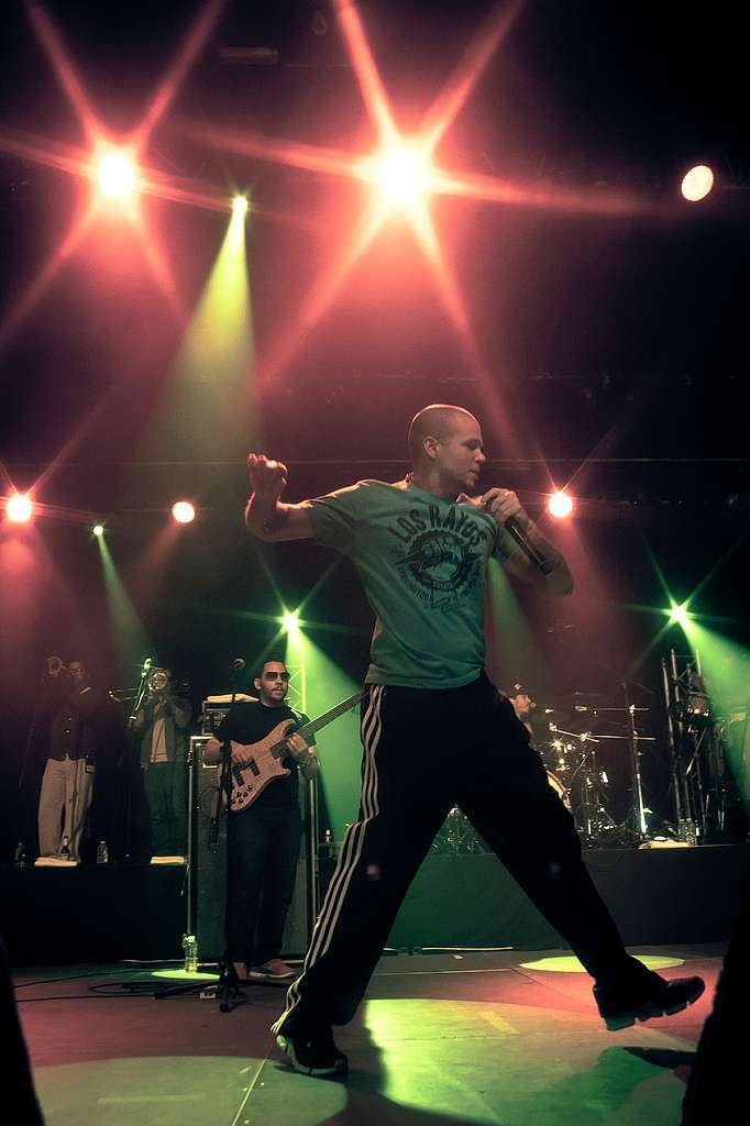 Das Duo Calle 13 und die spanischen Rockband Jarabe de Palo traten im Zirkuszelt auf dem Mundenhof auf.
