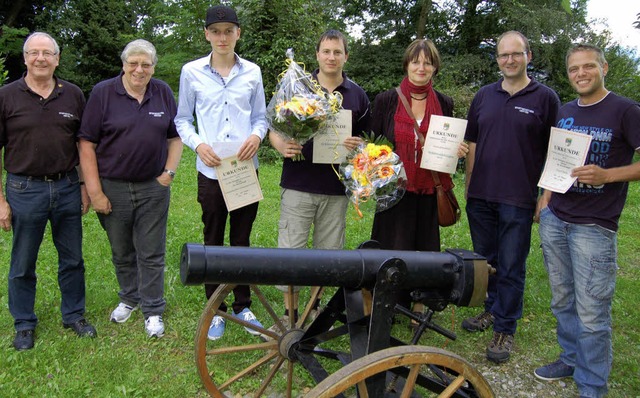 Schtzenfreunde mit groem Kaliber: Ro...h, Mannschaftsfhrer der Crazy Ducks.   | Foto: Heinz Vollmar