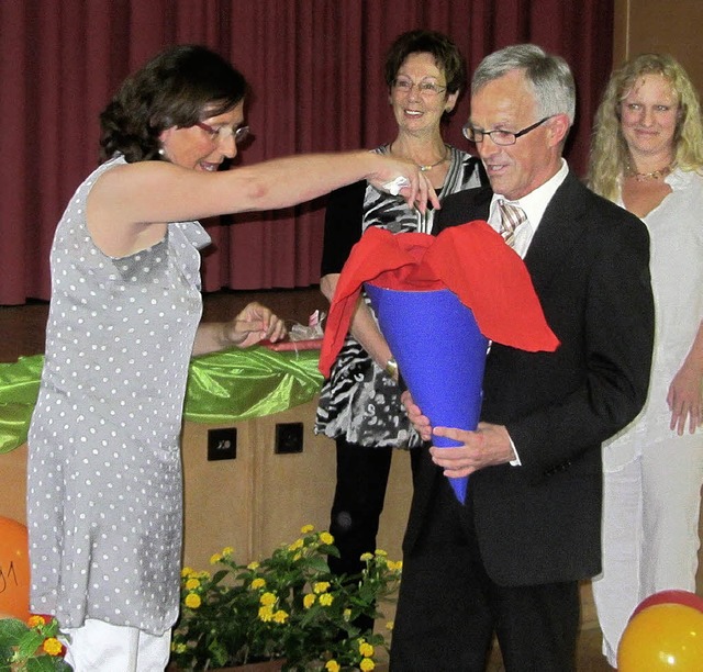 Eine Schultte zum bertritt in den Ru...it Grundschullehrerin Martina Balzer.   | Foto: ZVG