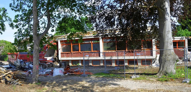 Beim Abriss der Grundschule in Seefeld...auarbeiten durch Bodenfunde behindert.  | Foto: Sigrid Umiger