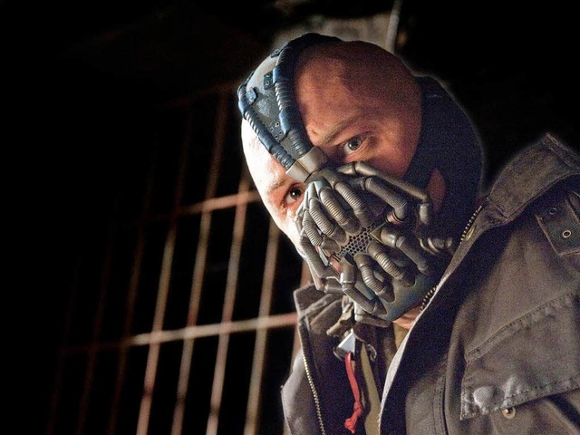 Der Schurke  mit der Gesichtsmaske: Tom Hardy als Bane  | Foto:  2012 WARNER BROS. ENTERTAINMENT INC. AND LEGENDARY PICTURES FUNDING, LLC